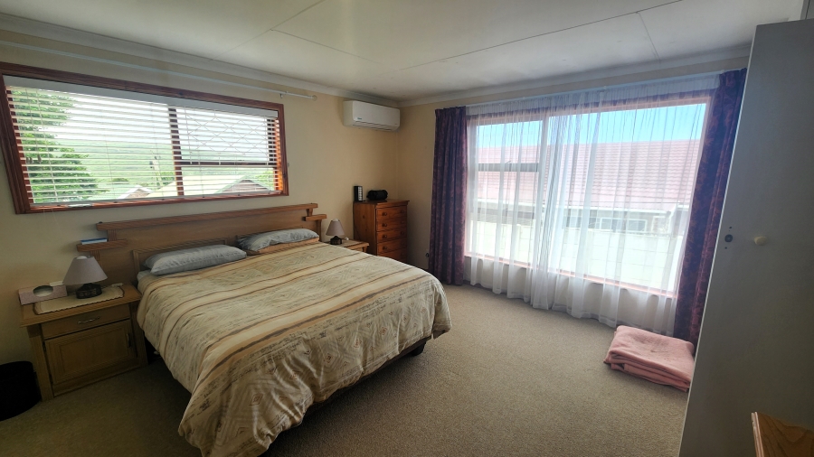 3 Bedroom Property for Sale in Dana Bay Western Cape